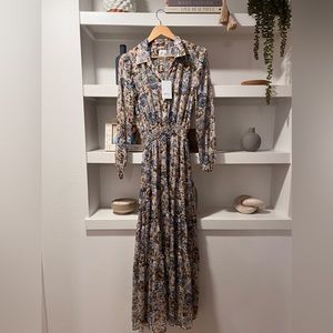 Ahreana Dress in Sketched Floral
MISA Los Angeles